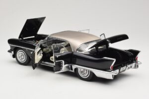 Cadillac Brougham Musta Sun Star 1:18 4001 Metalli — kuva 5 / 8
