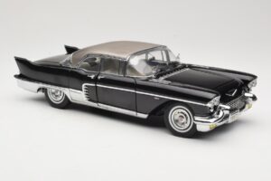 Cadillac Brougham Musta Sun Star 1:18 4001 Metalli — kuva 6 / 8