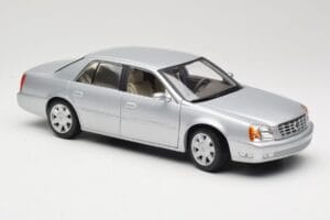 Cadillac DeVille DTS Maisto 1:18 56061 Metalli — kuva 6 / 8