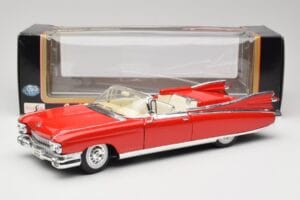 Cadillac Eldorado Biarritz Bolero Red Maisto 1:18 31813 Metalli — kuva 8 / 8