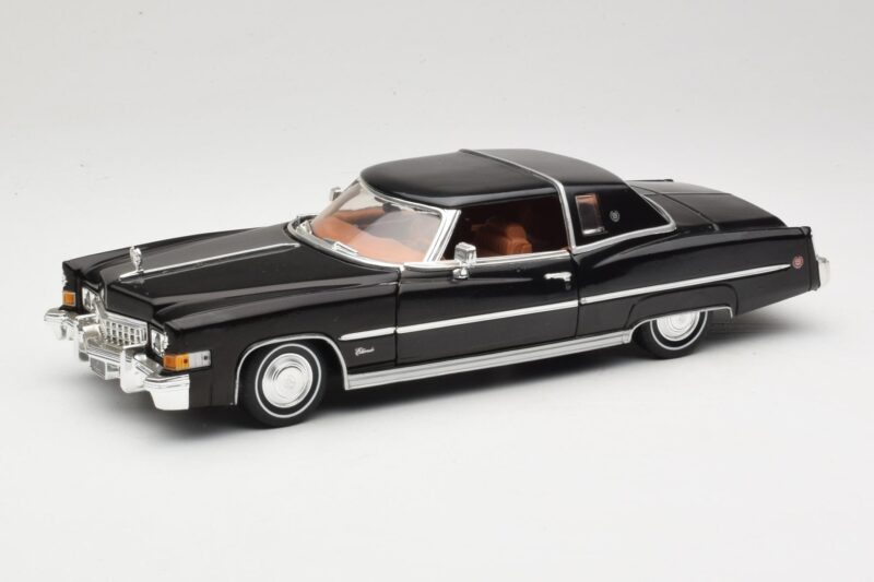 Cadillac Eldorado Musta Anson 1:18 30357 Metalli