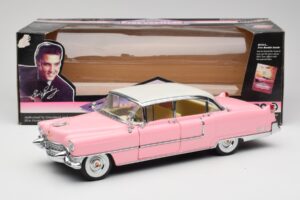 Cadillac Fleetwood Elvis Presley Vaaleanpunainen MRC 1:18 LIC1000 Metalli — kuva 8 / 8