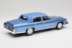 Cadillac Fleetwood Brougham Sininen Metallic MCG 1:18 MCG18252 Metalli — kuva 2 / 6