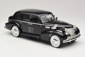 Cadillac Fleetwood Series 75 The Godfather Jada 1:18 91199 Metalli — kuva 4 / 6