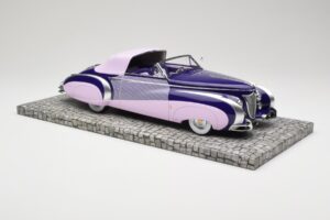 Cadillac Series 62 Avoauto Vaaleanpunainen Minichamps 1:18 107148460 Metalli — kuva 4 / 6