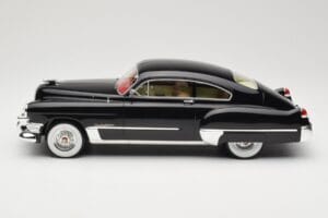 Cadillac Series 62 Club Sedanette Musta BoS Models 1:18 BOS292 Hartsi — kuva 3 / 6