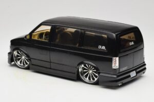 Chevrolet Astro Van Tuned Musta Jada 1:18 63122 Metalli — kuva 7 / 8