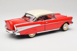 Chevrolet Bel Air Matador Punainen & India Norsunluu Road Legends 1:18 92109 Metalli — kuva 3 / 8