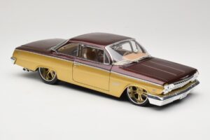 Chevrolet Bel Air Kulta & Ruskea Maisto 1:18 31064 Metalli — kuva 6 / 8