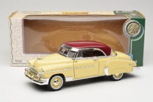 Chevrolet Bel Air Keltainen & Punainen Motormax 1:18 73111 Metalli — kuva 8 / 8