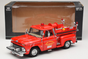 Chevrolet C-20 Fire Truck Sun Star 1:18 1383 Metalli — kuva 6 / 6