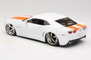 Chevrolet Camaro Concept Tuned Valkoinen Jada 1:18 63014 Metalli — kuva 7 / 8
