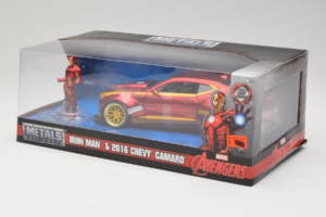 Chevrolet Camaro Iron Man Figuuri Mukana Metals Diecast 1:24 99724 Metalli — kuva 3 / 3
