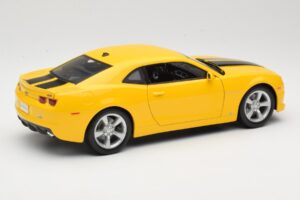 Chevrolet Camaro SS RS Keltainen Maisto 1:18 31173 Metalli — kuva 3 / 8