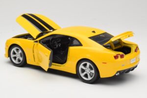 Chevrolet Camaro SS RS Keltainen Maisto 1:18 31173 Metalli — kuva 5 / 8