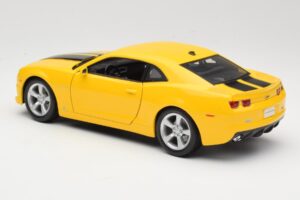 Chevrolet Camaro SS RS Keltainen Maisto 1:18 31173 Metalli — kuva 7 / 8