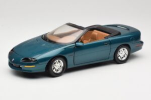 Chevrolet Camaro Z28 Avoauto Vihreä American Muscle 1:18 7231D0 Metalli