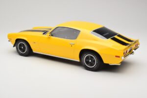 Chevrolet Camaro Z28 RS Daytona Yellow Otto 1:12 G085 Hartsi — kuva 5 / 6