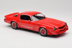 Chevrolet Camaro Z28 Yenko Turbo Z Punainen GreenLight 1:18 12999 Metalli — kuva 6 / 8