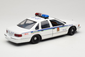 Chevrolet Caprice Kanada Poliisi UT Models 1:18 21023 Metalli — kuva 3 / 8