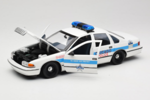 Chevrolet Caprice Chicago Poliisi UT Models 1:18 180142096 Metalli — kuva 2 / 8