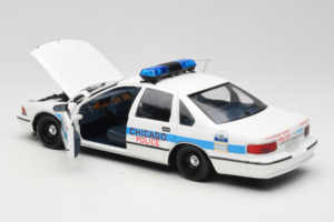 Chevrolet Caprice Chicago Poliisi UT Models 1:18 180142096 Metalli — kuva 5 / 8