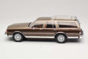 Chevrolet Caprice Estate Wagon Beige MCG 1:18 MCG18476 Metalli — kuva 3 / 6