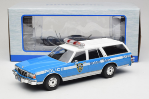 Chevrolet Caprice Estate Wagon NYPD MCG 1:18 MCG18477 Metalli — kuva 6 / 6