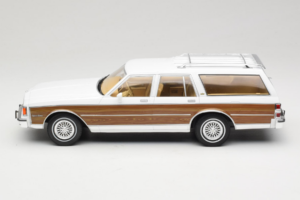 Chevrolet Caprice Estate Wagon Valkoinen MCG 1:18 MCG18475 Metalli — kuva 3 / 6