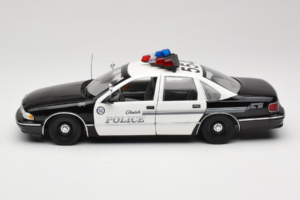 Chevrolet Caprice Glendale Poliisi UT Models 1:18 21026 Metalli — kuva 4 / 8