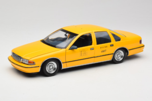 Chevrolet Caprice NYC Taksi UT Models 1:18 180142095-O1 Metalli