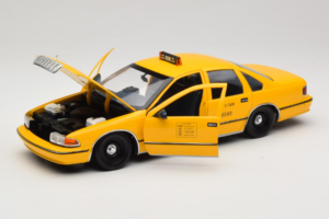 Chevrolet Caprice NYC Taksi UT Models 1:18 180142095 Metalli — kuva 2 / 8