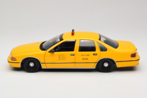Chevrolet Caprice NYC Taksi UT Models 1:18 180142095 Metalli — kuva 4 / 8