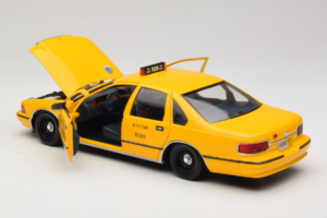 Chevrolet Caprice NYC Taksi UT Models 1:18 180142095 Metalli — kuva 5 / 8