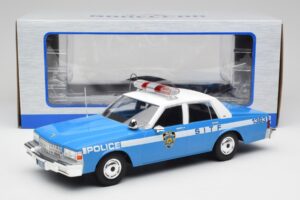 Chevrolet Caprice NYPD Poliisiauto MCG 1:18 MCG18360 Metalli — kuva 6 / 6