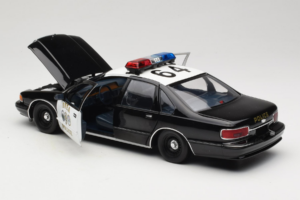Chevrolet Caprice Kalifornia Poliisi UT Models 1:18 180142098 Metalli — kuva 5 / 8