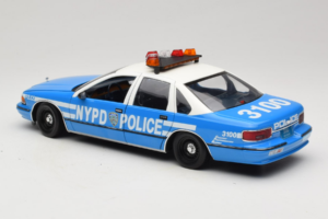 Chevrolet Caprice New York Poliisi UT Models 1:18 180142097 Metalli — kuva 5 / 8