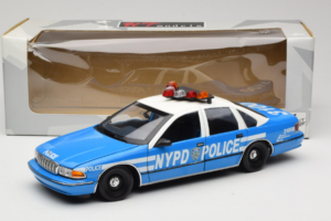 Chevrolet Caprice New York Poliisi UT Models 1:18 180142097 Metalli — kuva 8 / 8
