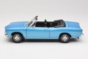 Chevrolet Corvair Monza Avoauto Sininen Road Signature 1:18 92498 Metalli — kuva 4 / 8