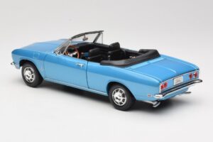 Chevrolet Corvair Monza Avoauto Sininen Road Signature 1:18 92498 Metalli — kuva 7 / 8