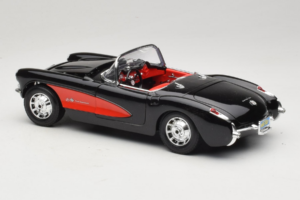 Chevrolet Corvette C1 Musta & Punainen Bburago 1:18 3034-M1 Metalli — kuva 7 / 8