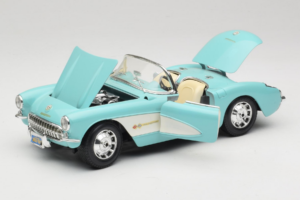 Chevrolet Corvette C1 Sininen & Valkoinen Bburago 1:18 3024-M2 Metalli — kuva 2 / 8