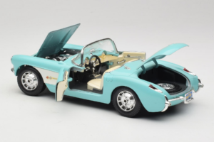 Chevrolet Corvette C1 Sininen & Valkoinen Bburago 1:18 3024-M2 Metalli — kuva 5 / 8