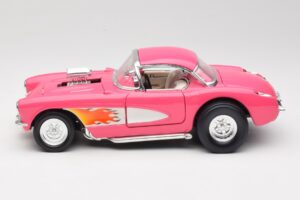 Chevrolet Corvette C1 Gasser Vaaleanpunainen Road Legends 1:18 92019-R1 Metalli — kuva 4 / 8