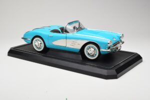 Chevrolet Corvette C1 Hard Top Sininen Solido 1:12 1202-M1 Metalli — kuva 6 / 8