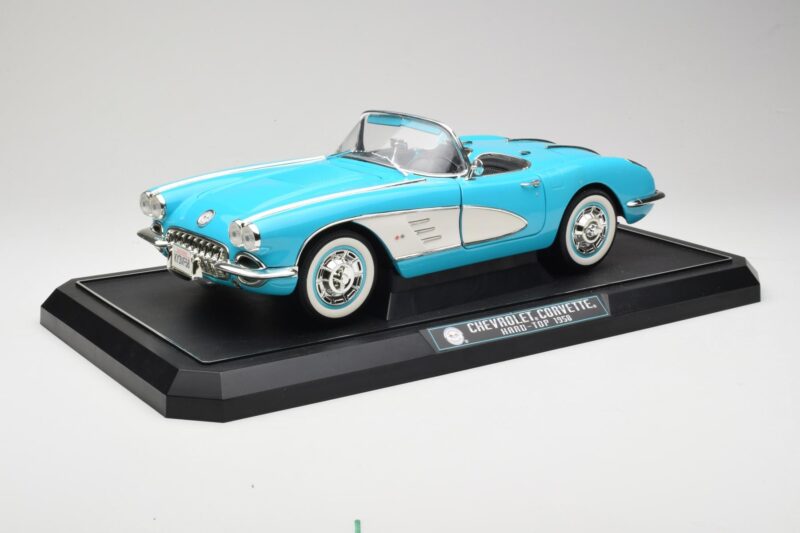 Chevrolet Corvette C1 Hard Top Sininen Solido 1:12 1202-M1 Metalli