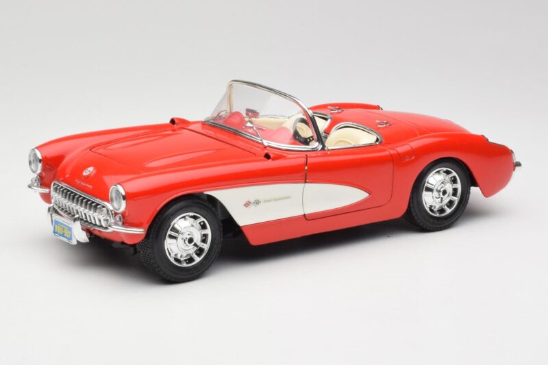 Chevrolet Corvette C1 Roadster Punainen Bburago 1:18 3024 Metalli