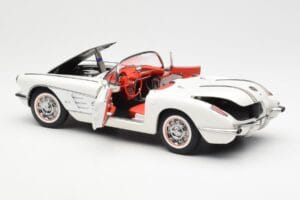 Chevrolet Corvette C1 Spider Hard Top Snowcrest Valkoinen AUTOart 1:18 71147 Metalli — kuva 5 / 8