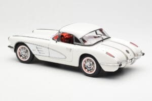 Chevrolet Corvette C1 Spider Hard Top Snowcrest Valkoinen AUTOart 1:18 71147 Metalli — kuva 7 / 8
