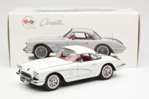 Chevrolet Corvette C1 Spider Hard Top Snowcrest Valkoinen AUTOart 1:18 71147 Metalli — kuva 8 / 8